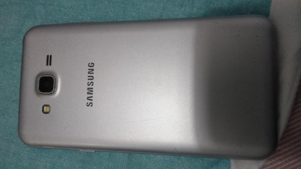 Samsung J7 Neo Plateado