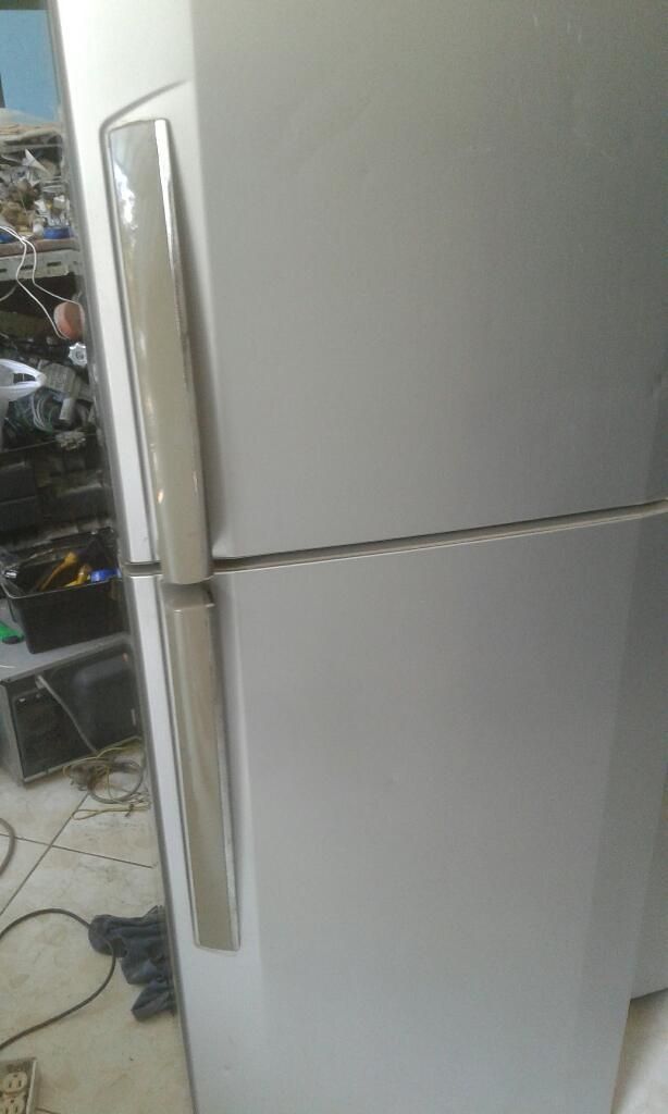 Refrigeradora Lg Nofrost Mediana