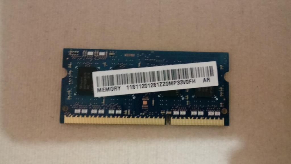 3 memorias para Laptop DDR3 2 GB Cada uno