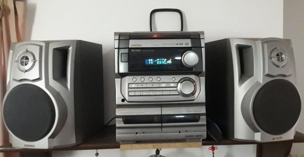 EQUIPO DE SONIDO AIWA