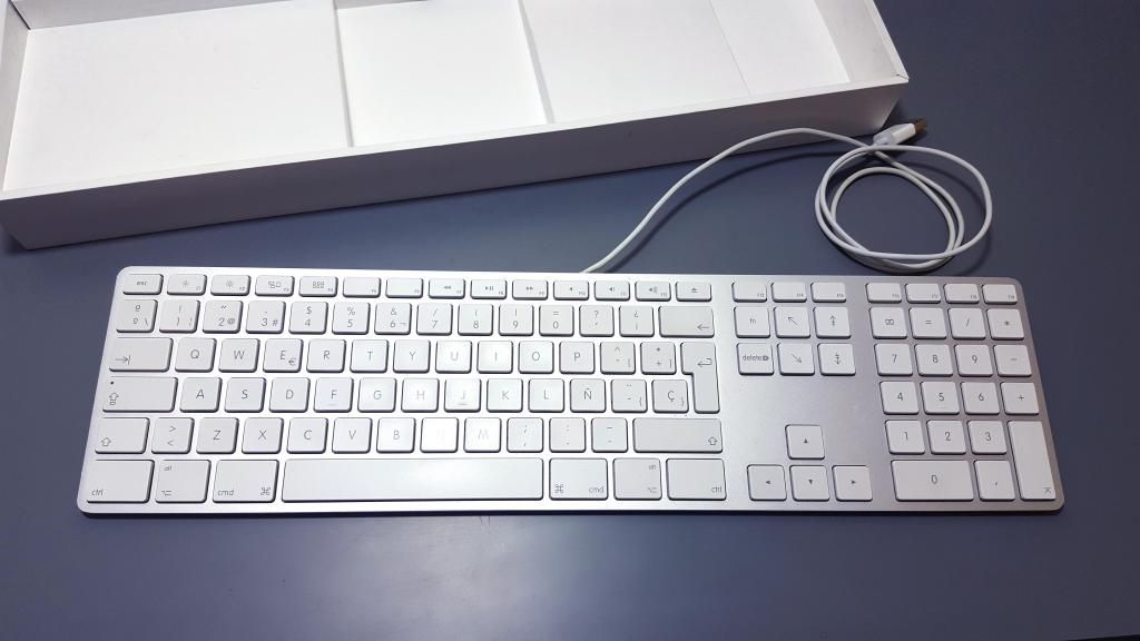 teclado de mac Modelo A Seminuevo
