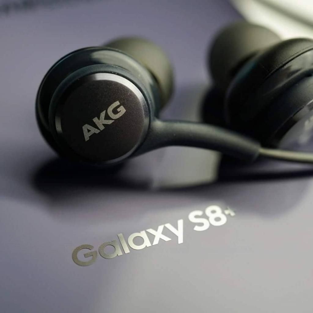Audífonos Samsung Akg S8