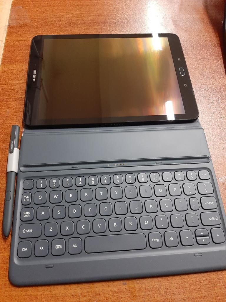 Tablet Samsung Galaxy tab S3 32GB 3GB BOOK COVER KEYDBOARD,