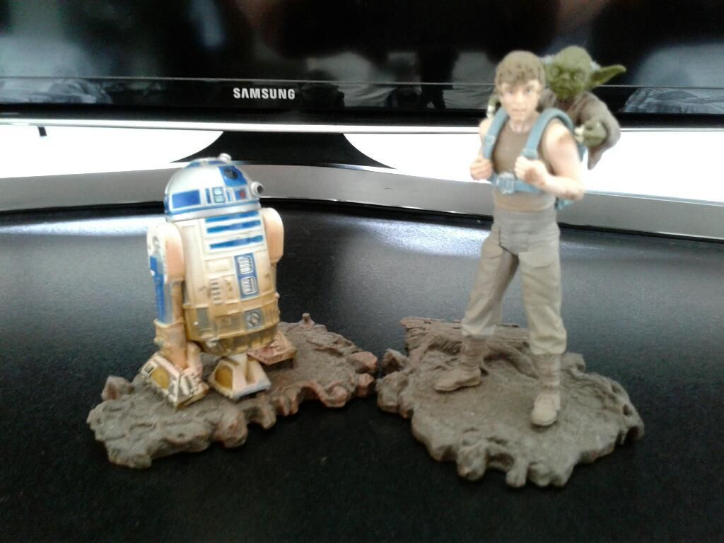 Star Wars Luke Skywalker / Yoda/ R2 D2