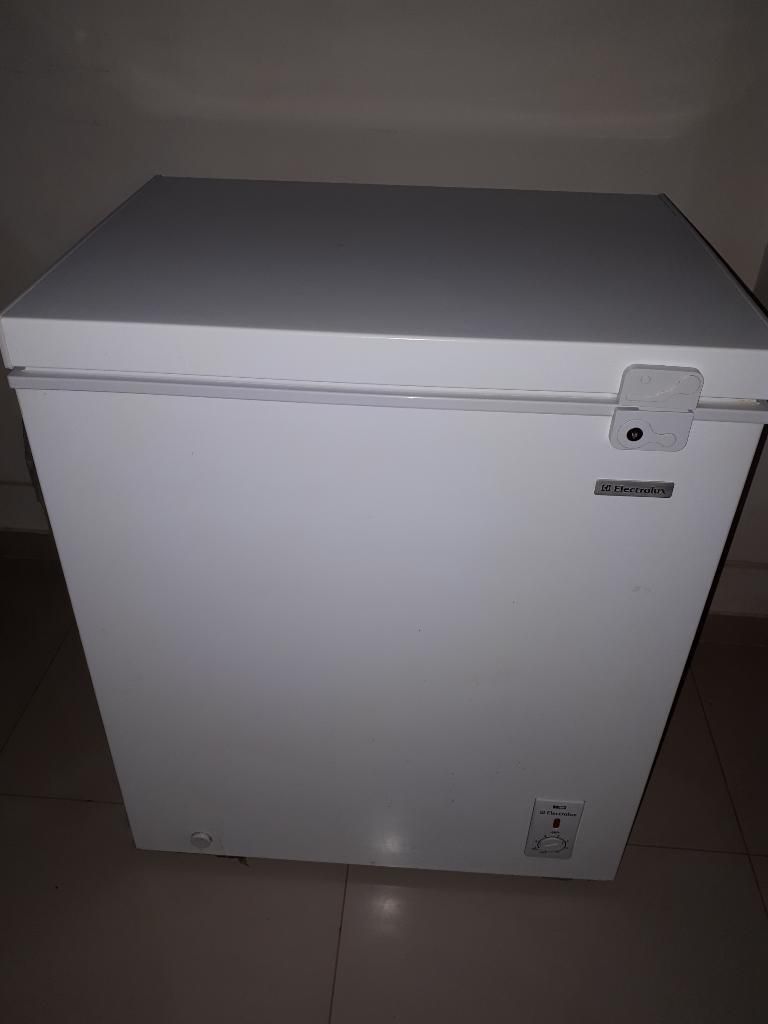 Congelador Electrolux 145 L