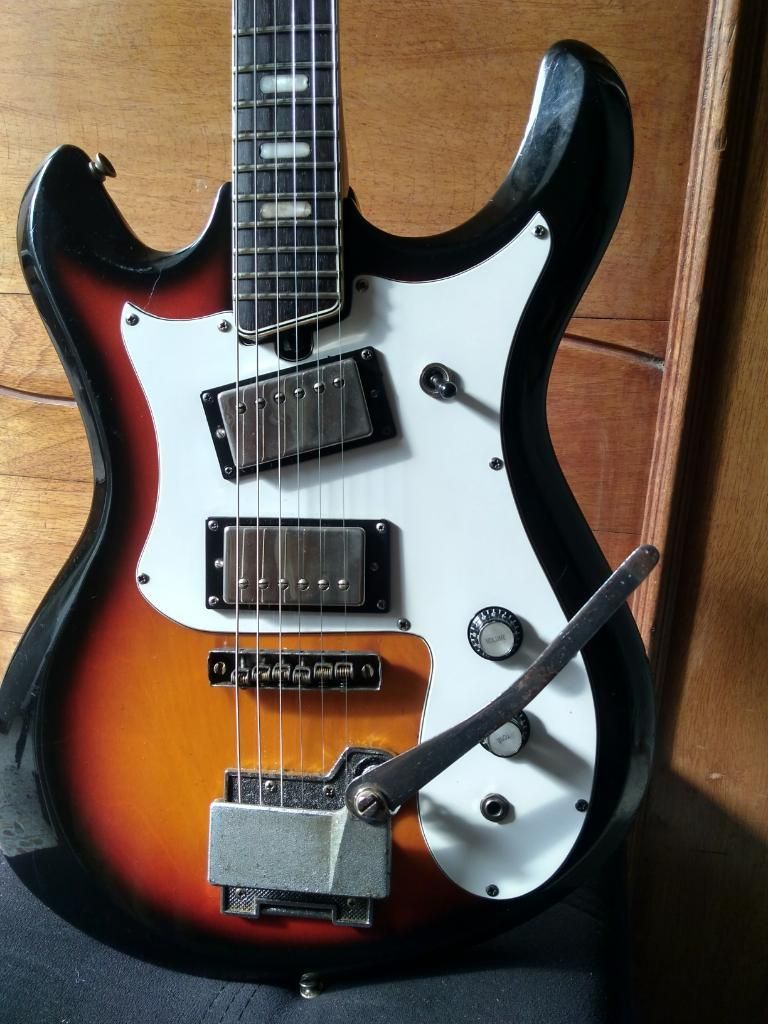 Silvertone Mosrite Fender Gibson