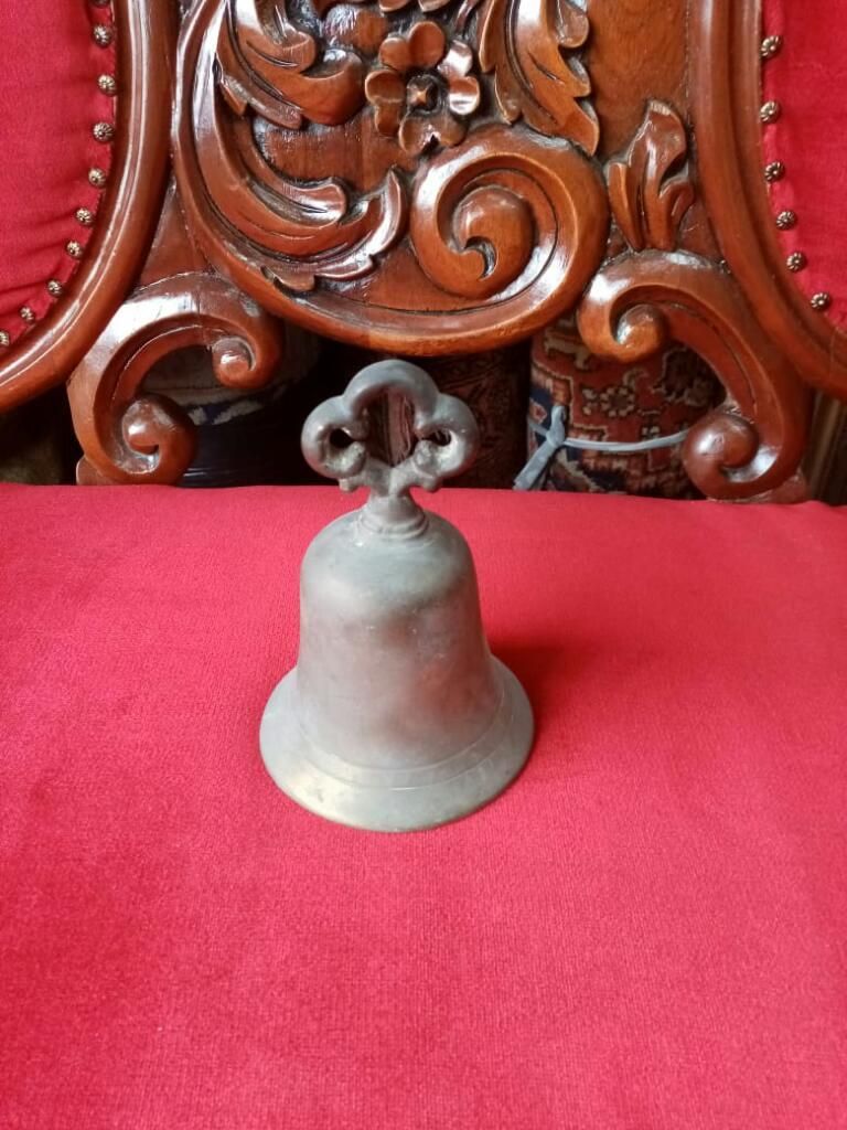 Campana de Bronce