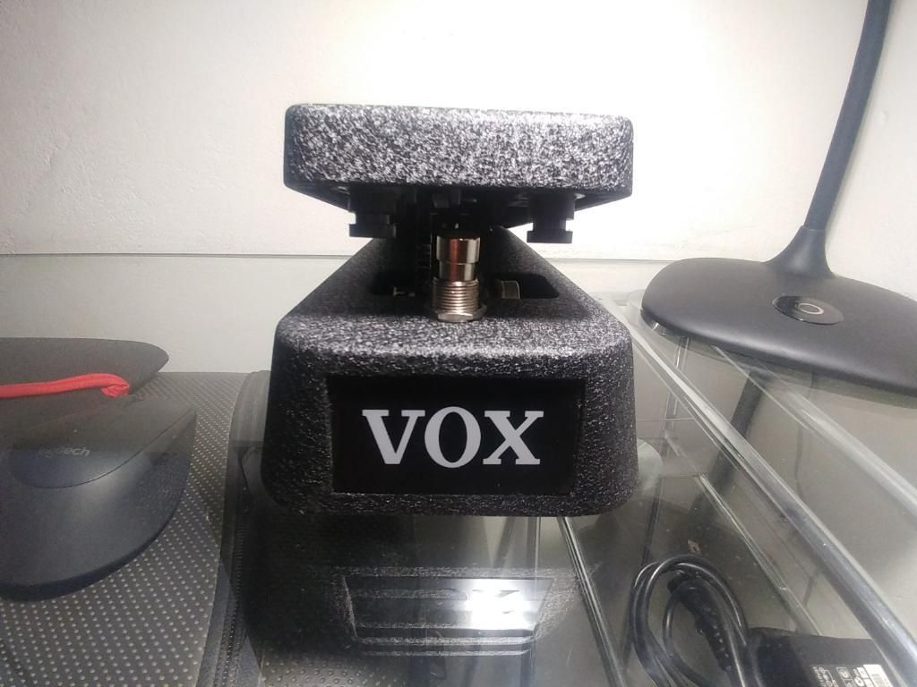 Wah Wah Vox V845