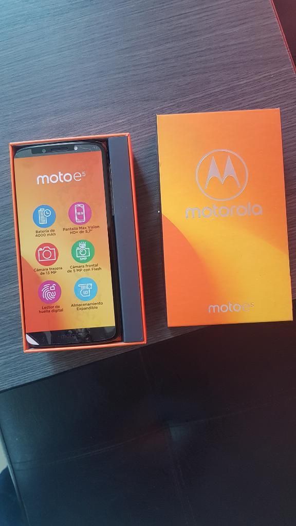 Moto E5