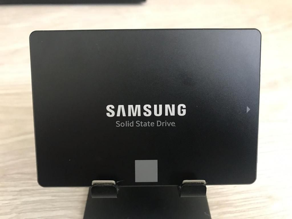Vendo SSD Samsung 850 evo de 500gb como nueva