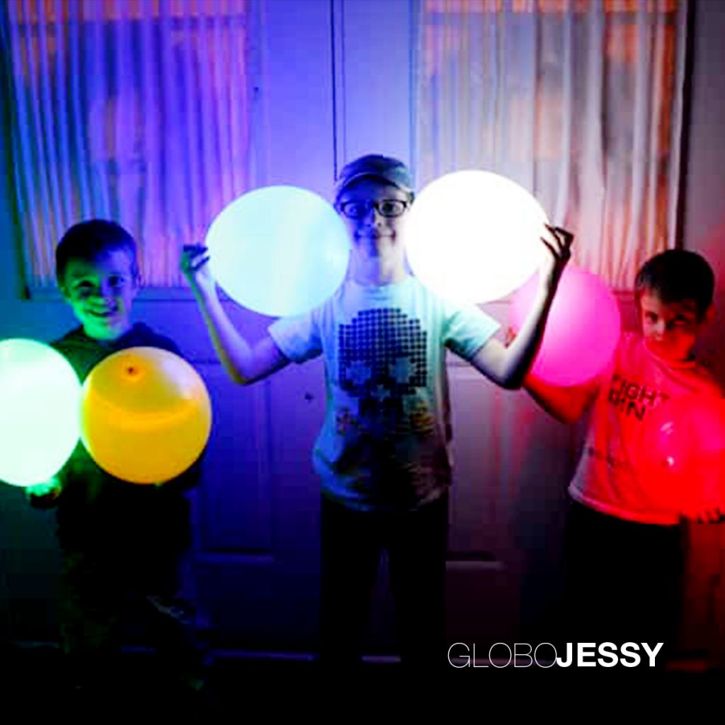 Pack De 5 Globos Con Luz Led Colores Surtidos,helio O Aire