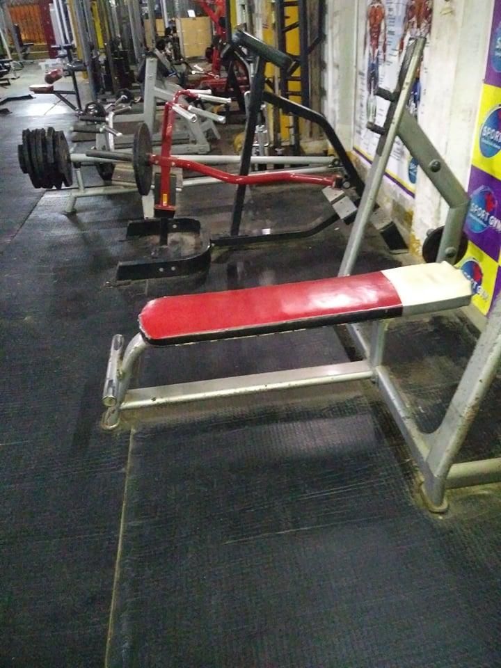 gimnasio maquinas gym