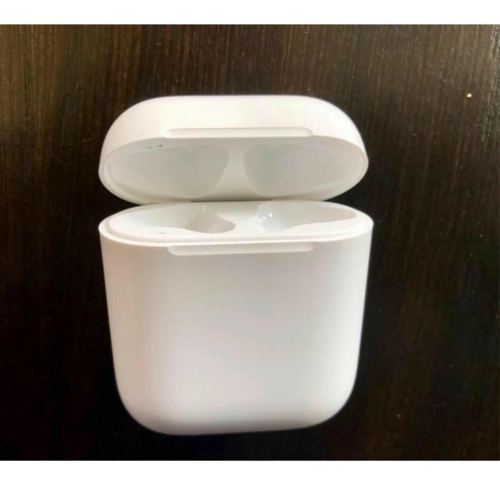 Caja Cargador de Airpods Apple