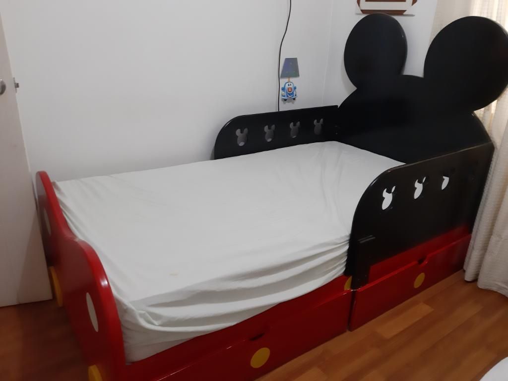 Cama de Mickey