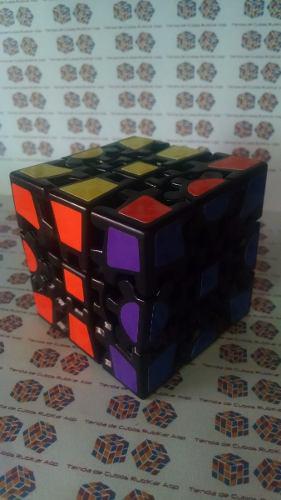 Cubo Gear Cube 3x3 V2 Base Negra