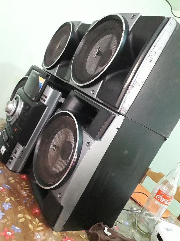 Equipo de Sonido - Sony Explot