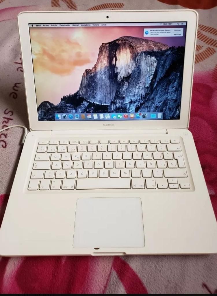 Vendo Macbook White  Oferta