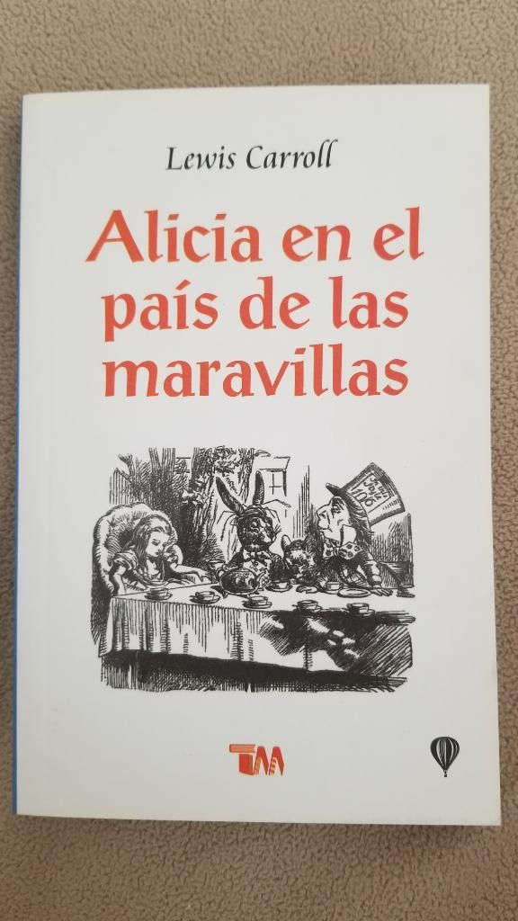 Libro Alicia en El País de Las Maravilla
