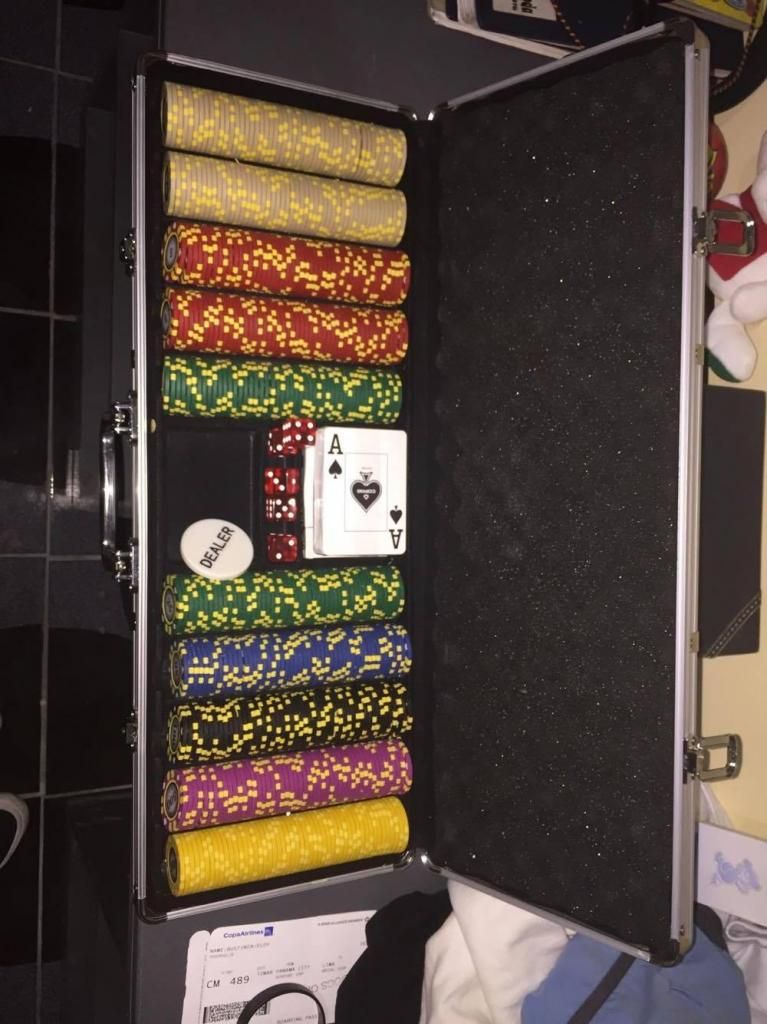 Maletin de Poker 500 fichas de ceramica.