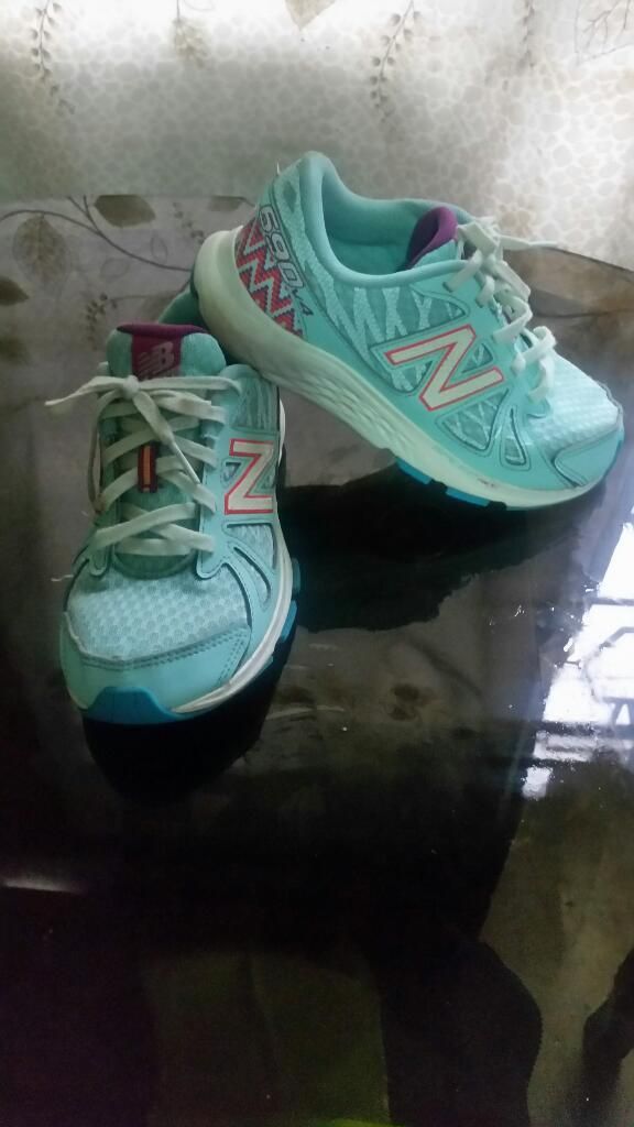 Zapatilla New Balance 690v4 Talla 33