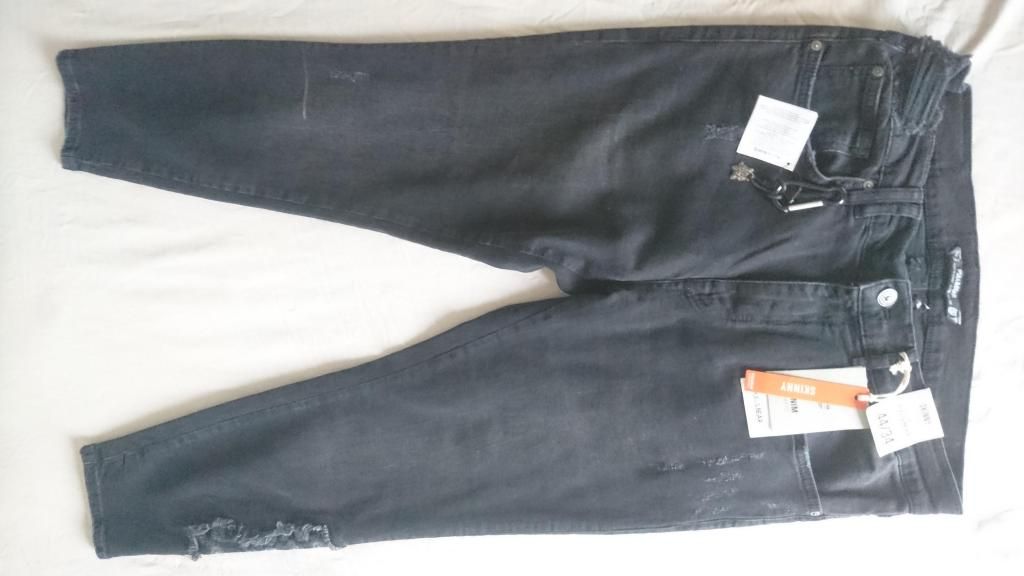 Jeans Pull and Bear talla 34 negro