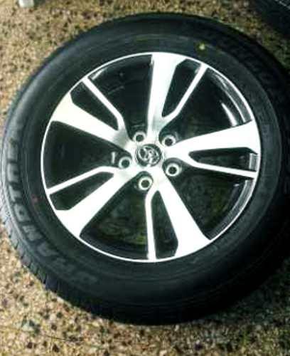 Aros 17 + Llantas Rav4 2017 (juego)