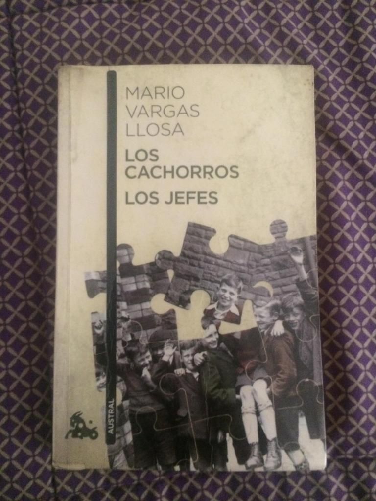 Libro "Los cachorros-Los jefes" - Mario Vargas Llosa