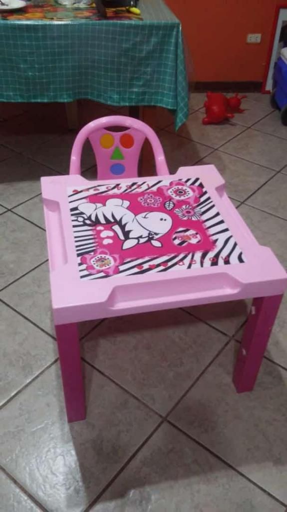 Mesa para niña