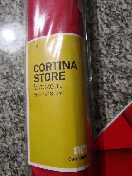 Cortina Store Blackout Roja 90x180cm