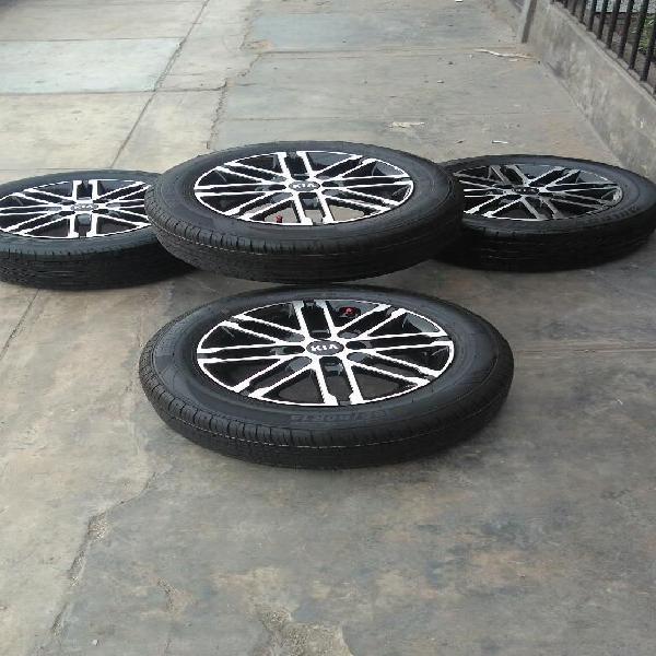 Vendo Aros 15 Kia Rio con Llantas