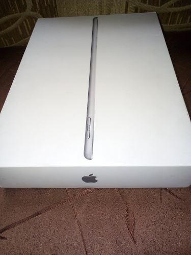 iPad 32gb. Mp2f2cl/a Space Gray