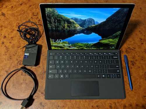 Microsoft Surface Pro 5 Con Surface Type Cover Y Surface Pen