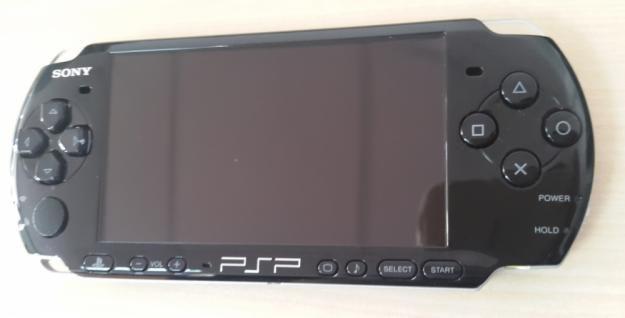 Sony Psp 3001 12games 8gb Case Cable Tv