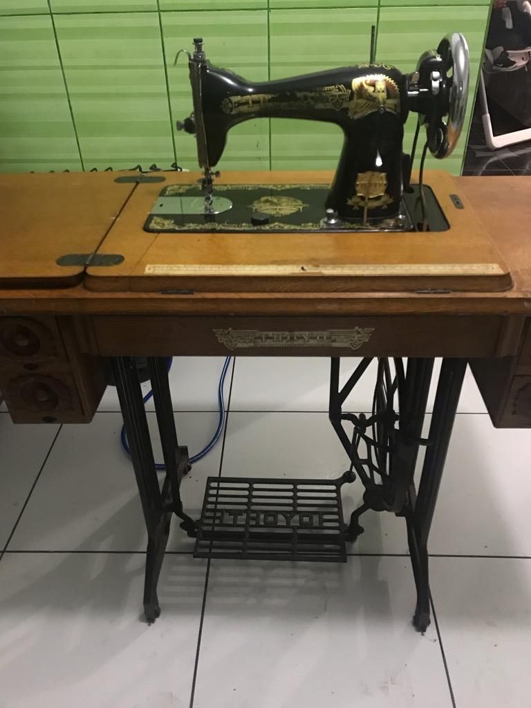 VENDO Maquina de Coser