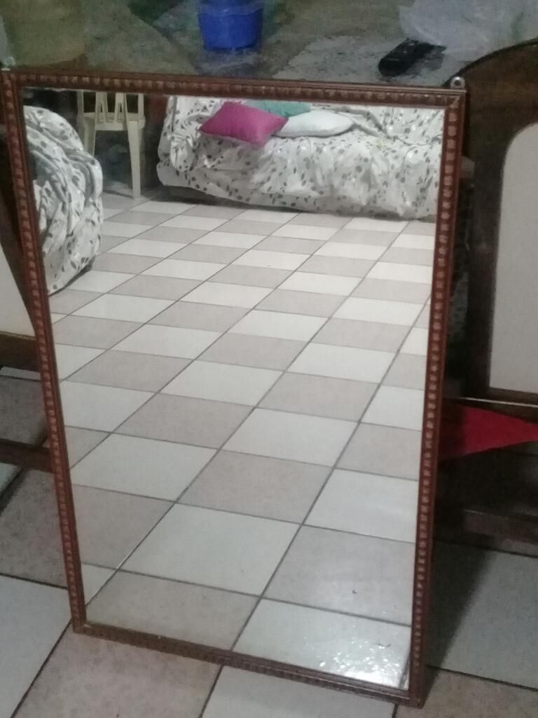 Espejo de pared con marco