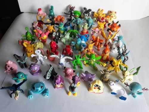 Muñequitos De Pokemon Legemdario S/4.00 Los Normal S/2.00