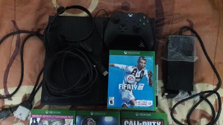 Xbox One 1 Tera con 4 Juegos Fisicos