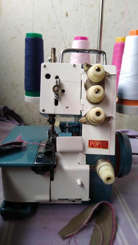 Vendo Máquina de Coser Remalladora a 250