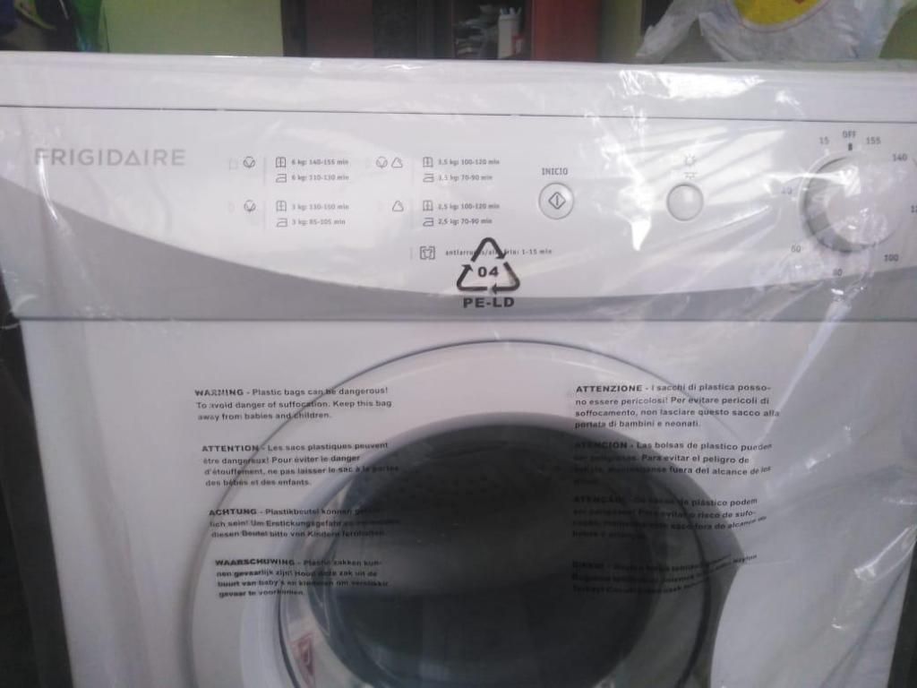 SECADORA DE ROPAS DRYER FRIGIDAIRE Modelo FDEB06M2MMW