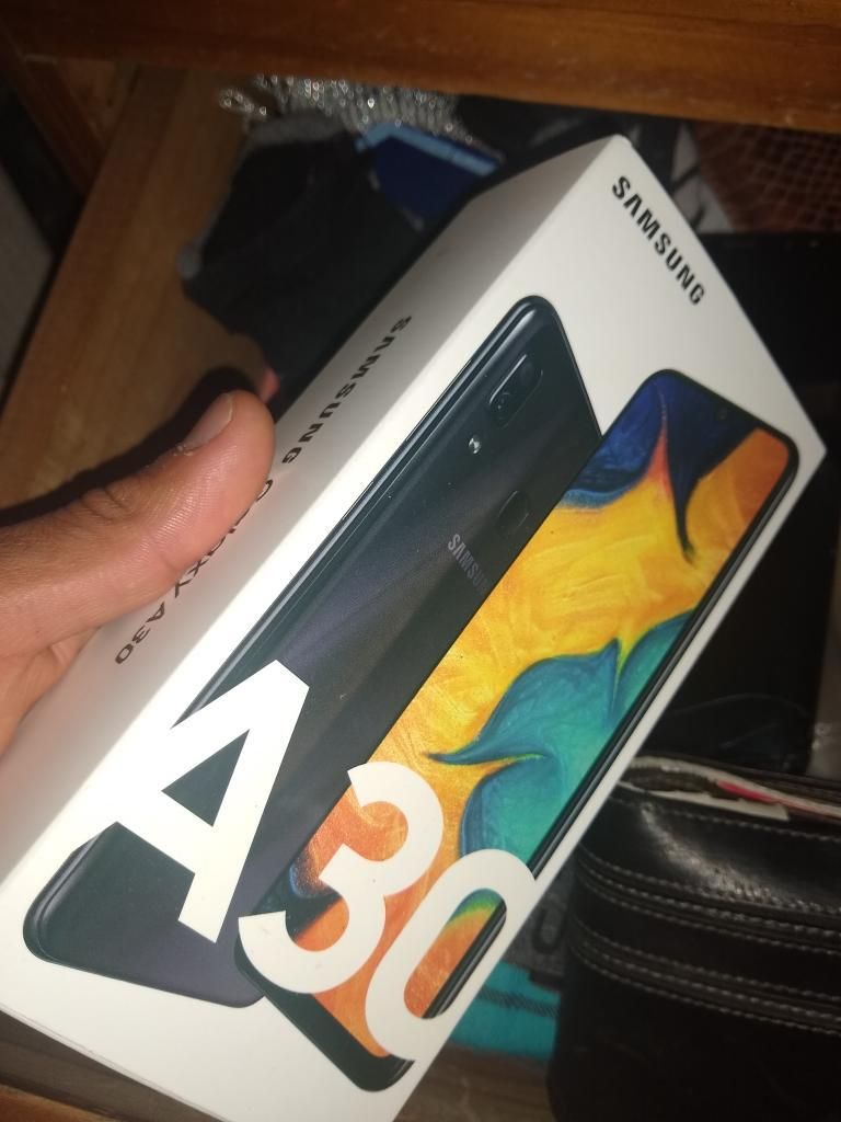 Remato!! Galaxy A30 Sellado! por Hoy