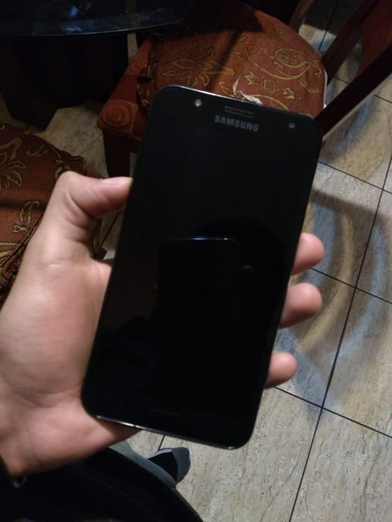 Samsung J7 Neo