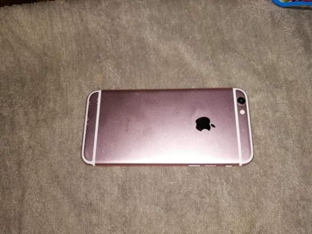 iPhone 6s Rose Gold de 64gb Impecable