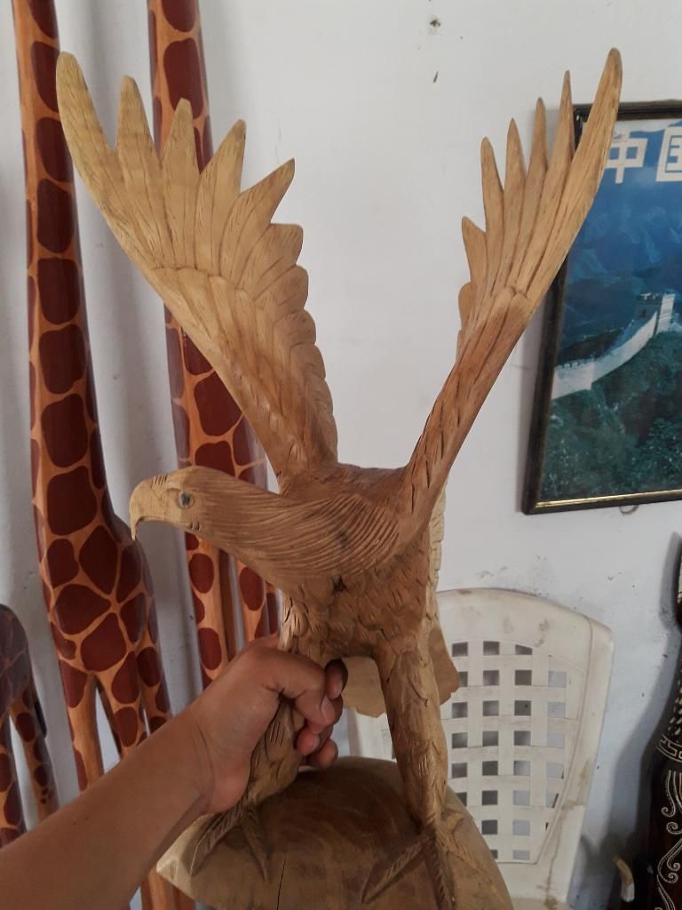 Aguila de Madera
