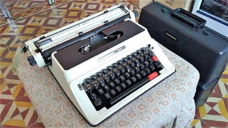 MÁQUINA DE ESCRIBIR DE COLECCIÓN SILVER REED