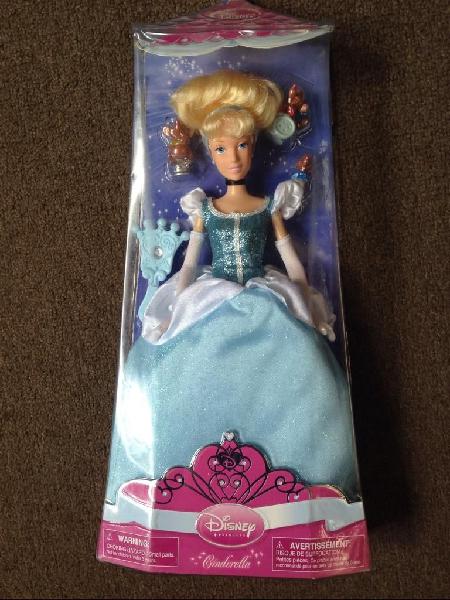 Muñeca Cinderella de Disney de Usa Nueva