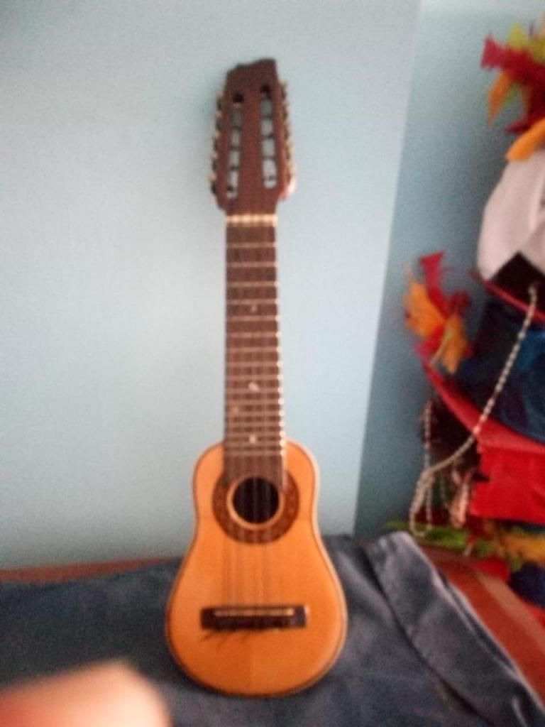 CHARANGO DE ESTUDIO