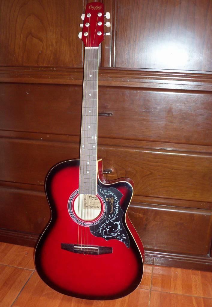 Guitarra acústica Roja