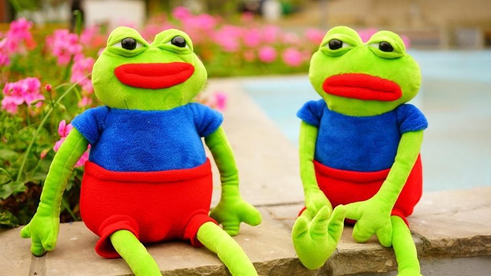 Peluche meme "Pepe The Frog"