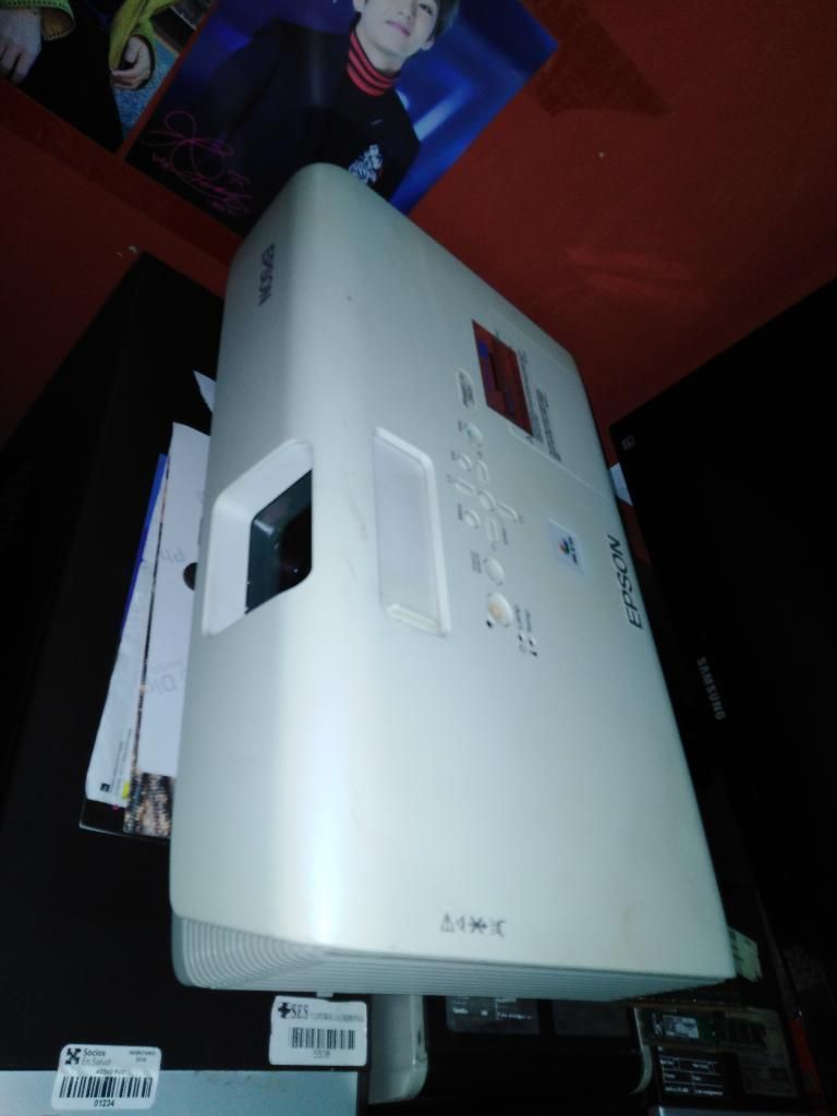 Proyector Epson a 180 Soles