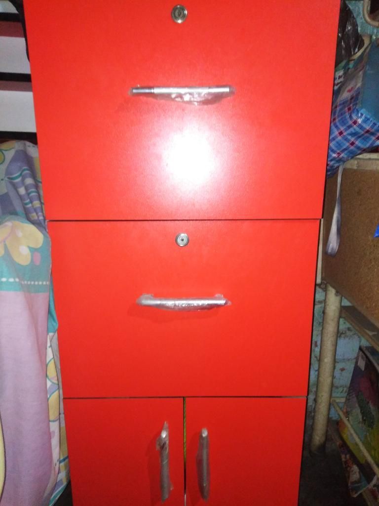 Mueble con 3 Compartimientos